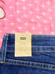 Levis Women 711 Skinny Fit Light Fade Stretchable