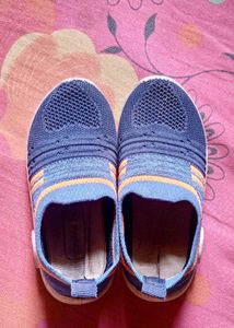 Slip Resistant/Flexible shoes with EVA Soles
