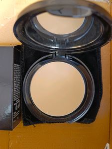 Lakme Wet And Dry Compact