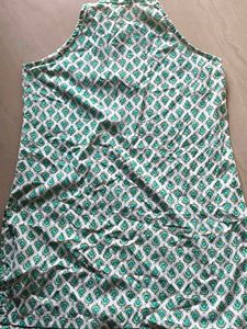Green &amp; White Printed Short Kurti