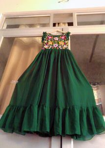 Green Floral Embroidered Gown💗💗💗💗