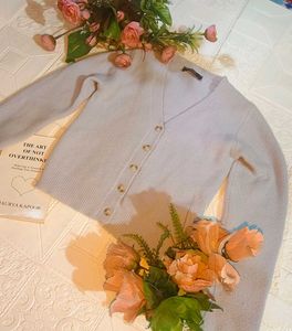 Elegant Knit Cardigan✨