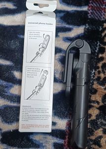 Extendable Selfie Stick Tripod with Remote