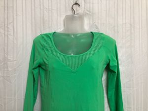 Green Long Sleeve Top