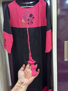Elegant Black &amp; Pink Kurta