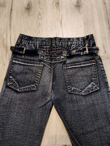 Ma2413 Sabrin bootcut jeans waist 32 inches