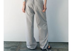 New One ZW COLLECTION LOOSE FIT LOW-RISE JEANS