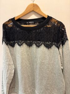 Gray &amp; Black Lace Trimmed Long Sleeve Top