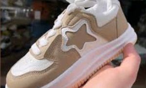 Stylish Star Detail Sneakers