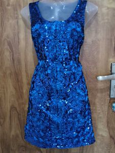 exclusive.. premium.. Blue Floral Sequin Dress