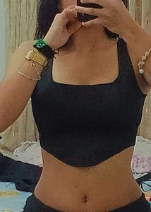 Black Sports Bra