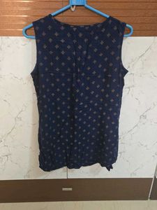 Stylish Navy Blue Sleeveless Top