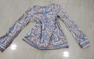 A Cute Y2k Top