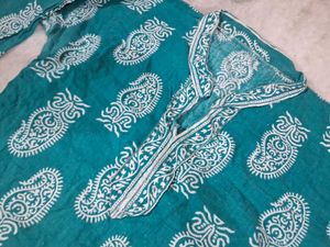 Straight-fit Big Patches Cotton Kurti For Women