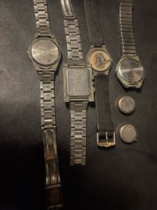 Vintage Quartz Watch Lot — Mixed Analog Styles