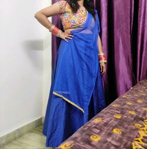 Crop top navy blue colour