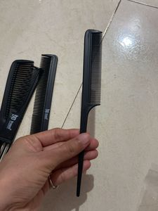 Combs &amp; Powder Puff