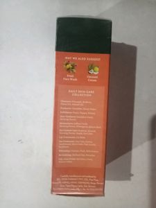 Biotique Honey Water Brightening Toner