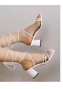 White Preety Heels 👠