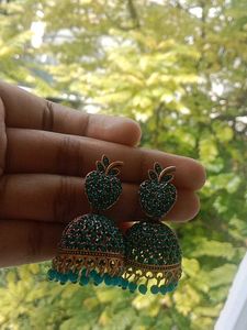 Emerald Jhumka Earrings