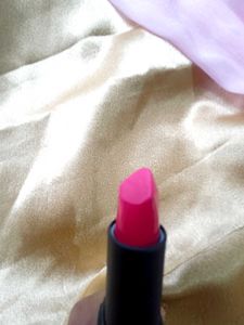Avon Lipstick With a Makeup Pouch