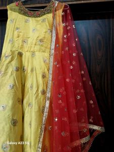1 pics  gown yellow color 💛 😍 with dupatta