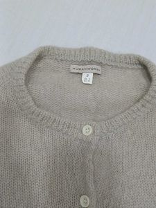 Beige Knit Cardigan ❄️🧥