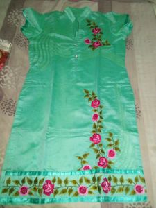 Girlish Kurta With Flower Print Kadhai