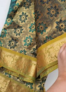 SILK SAREE 🥻 ✨️ INA BEAUTIFUL 😍 CONDITION