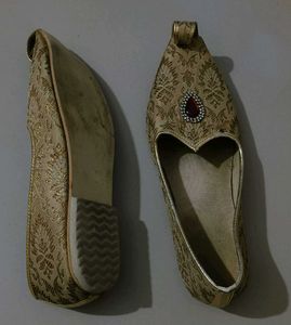 Gold Wedding Juttis with Jewel