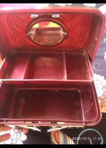 Makeup Box
