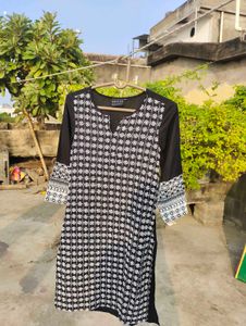 Naari Embroidered Black kurti