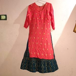 Women&#39;s Embroidery Long Frock Type Kurti