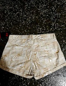 Brand New H&amp;M Geometric Pattern Shorts