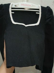 Chic Black &amp; White Top