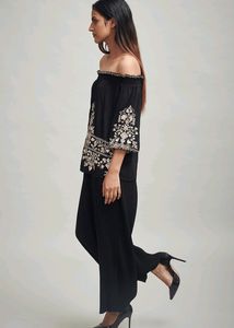 Embroidered Black Top 🪡✨