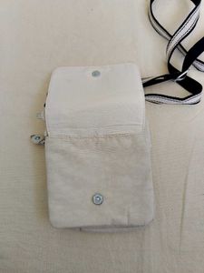 Kipling Authentic