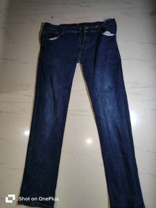 Light Weight And Shiny Jeans For Men&#39;s
