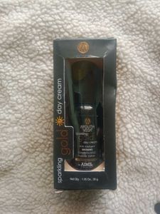 Ayouth Veda Sparkling Gold Day Cream (30g)