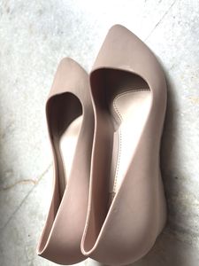 Peach Flats