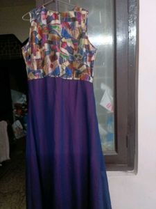 Multicolour Smart Georgette Gown In L Size