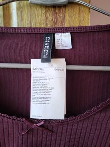 H&amp;M Ribbed Lace detail Jersey Top