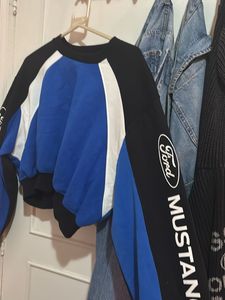 Ford Mustang Zara Sweatshirt