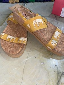 Taavi Thick Sole Sandal