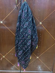 Black Scarf