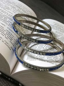 Sparkling Bangle Set