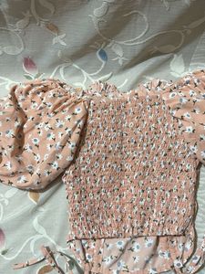 Floral Puff Sleeve Crop Top