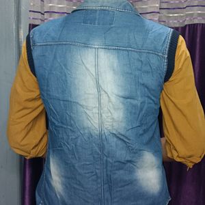 Half sleeves Denim Jacket L Size