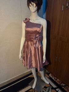 Elegant One-Shoulder Party Dress