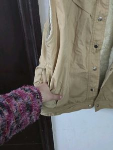 imported nude Sleeveless jacket size M